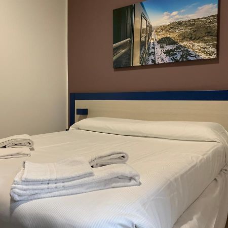 Guesthouse Ughetti 21 カターニア エクステリア 写真